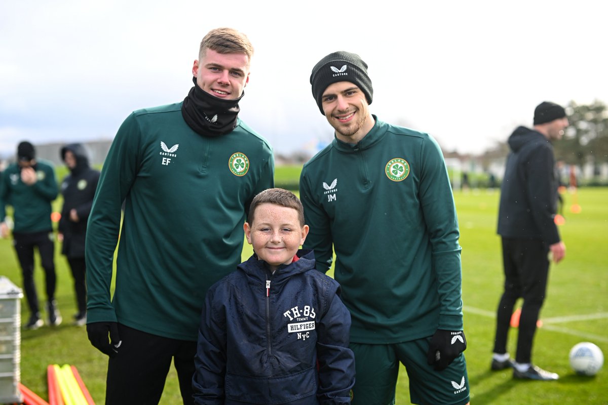 IrelandFootball's tweet photo. We were delighted to welcome Tyler Breen-Somer to MNT training today through the @MakeAWish_ie  foundation 🇮🇪

10-year old Tyler is fighting a difficult battle at the moment so we were delighted to give him a day to remember 🙌 https://t.co/sG7i1n7xJe