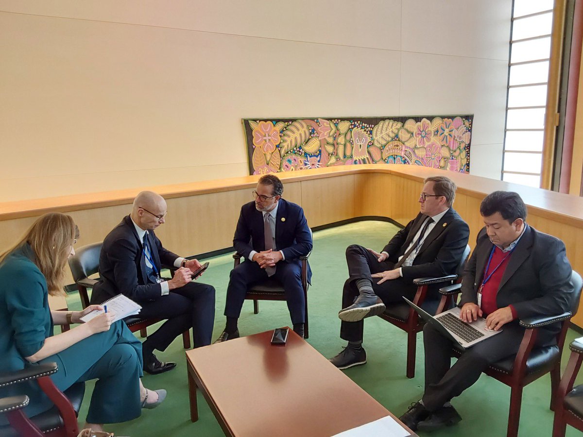 erwinronquillo's tweet image. Nos reunimos con Henk Ovink (Enviado Especial de Países Bajos para Asuntos Internacionales del Agua), para socializar el portafolio de proyectos de agua relacionados con la desnutrición crónica infantil que requieren financiamiento internacional.

#UNWater2023Conference #Ecuador