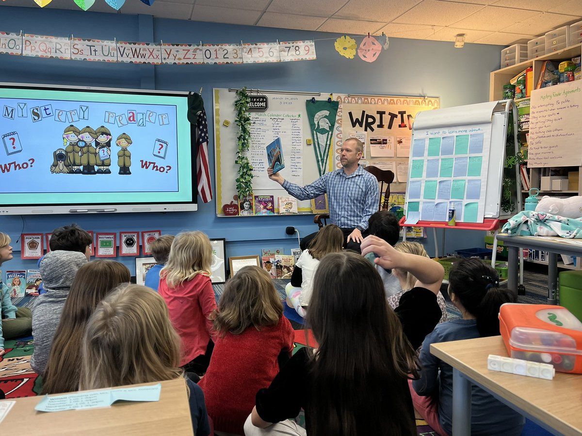 abergersclass's tweet photo. Thank you to Mr. Boyer for reading such a fun story for us as our Mystery Reader!  Everyone loved having our principal read tk us!📚📚📚#marchisreadingmonth @royaloakschools https://t.co/598xvIlxBN