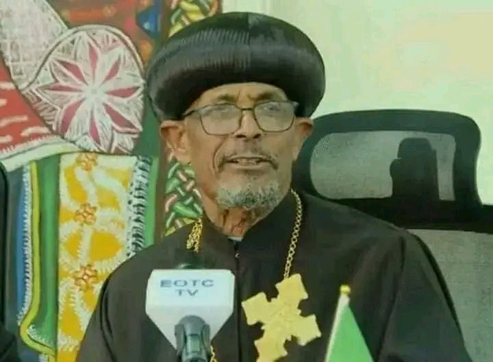 TghatMedia's tweet photo. The orthodox church based in Addis trivializes the Tigray Orthodox churches separation from it as an issue of salary. The statement read by archbishop  Petros who is an active supporter of the war on Tigray didn't mention its involvement in the genocide. 
https://t.co/rtO1mesG78 https://t.co/avVqxMxd54