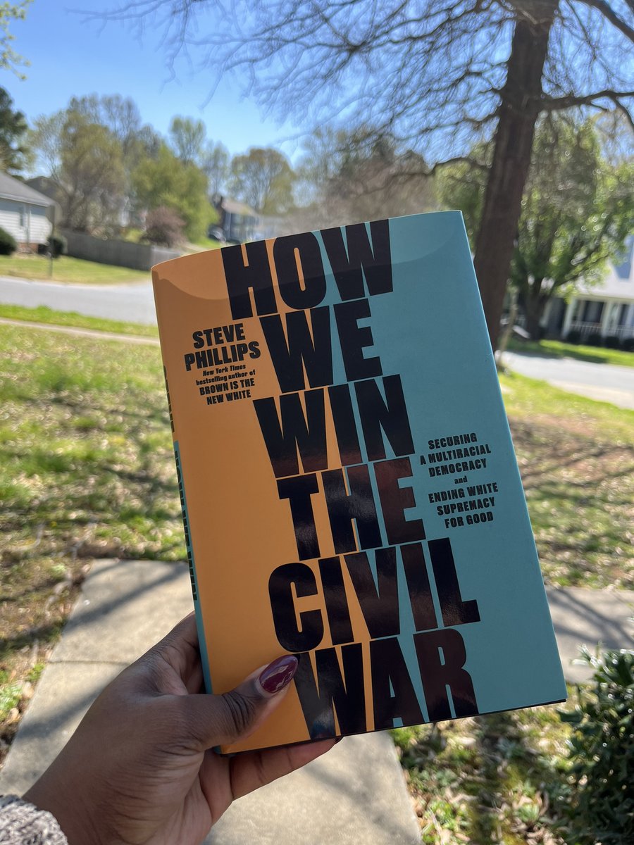 DemocracyColor's tweet image. The sun is shining and we’re cracking open @StevePtweets’ #HowWeWin the Civil War. 

What are you reading this weekend? 📕