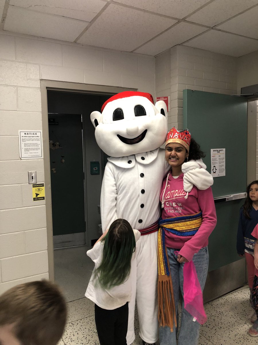 StPiusXLondon's tweet photo. Bonhomme was here too! https://t.co/iJMoMCZMUb