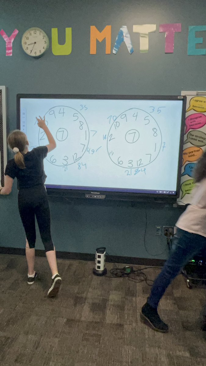 reallifeMsFrizz's tweet image. Multiplication Relay to work in our fact fluency!! #cfisdmath #bemoore #mathisfun