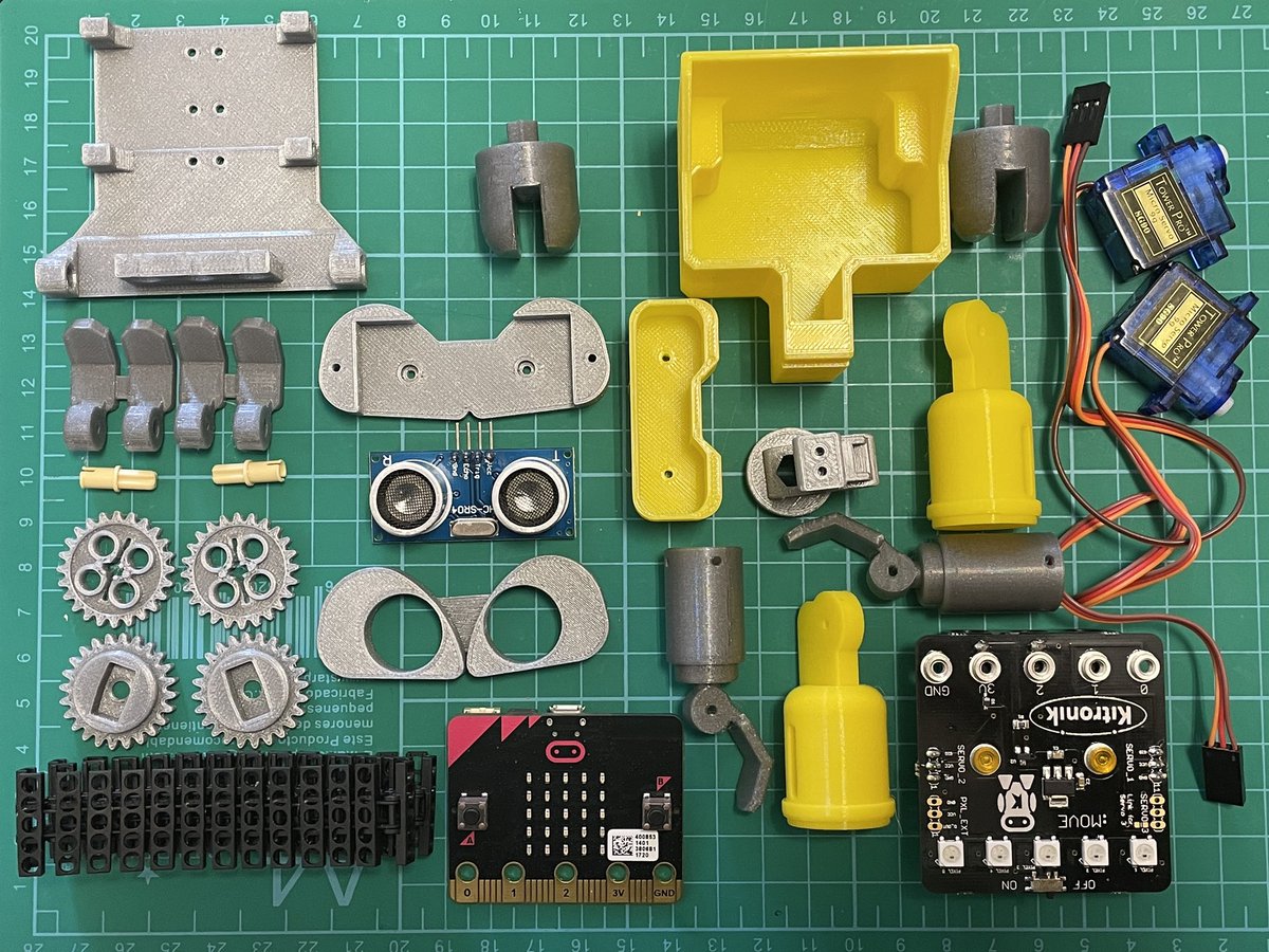 Terminado mi Wall-e Micro:bit 😁 Lo he adaptado a mi electrónica y lo he subido a thingiverse #3dprinting  thingiverse.com/thing:5929691