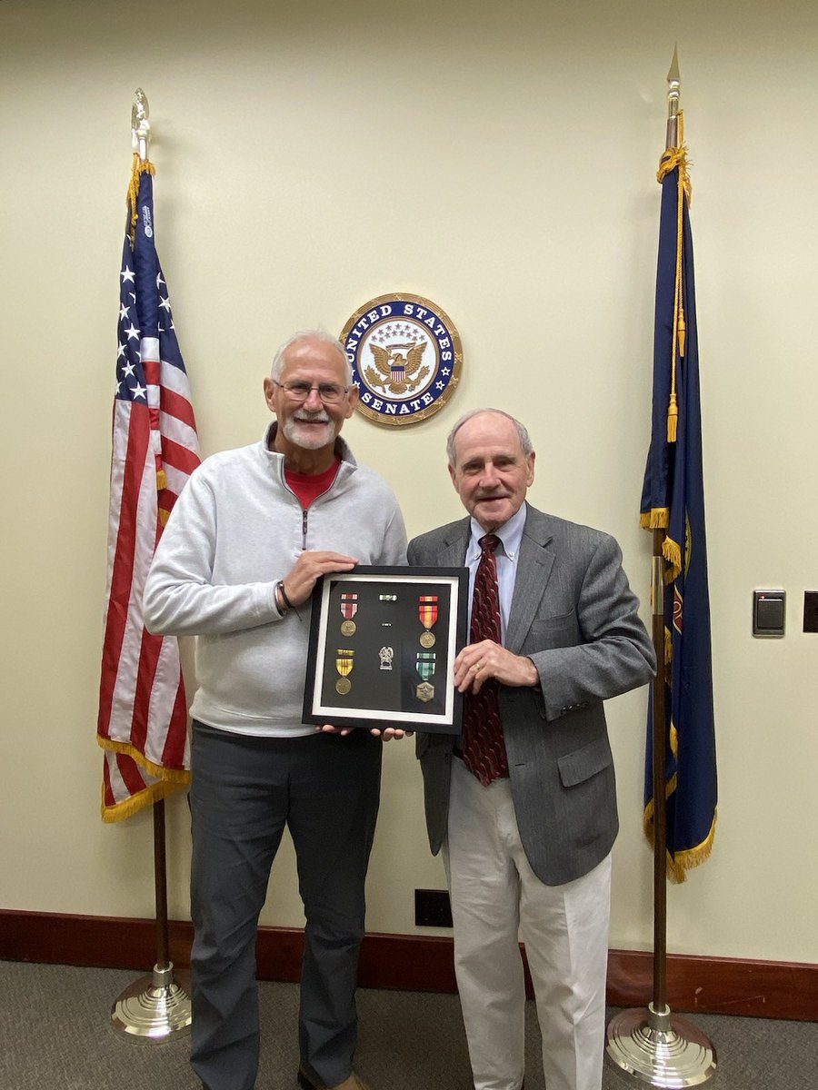 SenatorRisch's tweet photo. Today, I was honored to award Robert Brunzell, a Vietnam Veteran from Boise, five service medals earned during his time in uniform. 

These medals are a symbol of the courage, sacrifice, and heroism displayed for our country and I am grateful for his service. https://t.co/uO3D53Hs7H