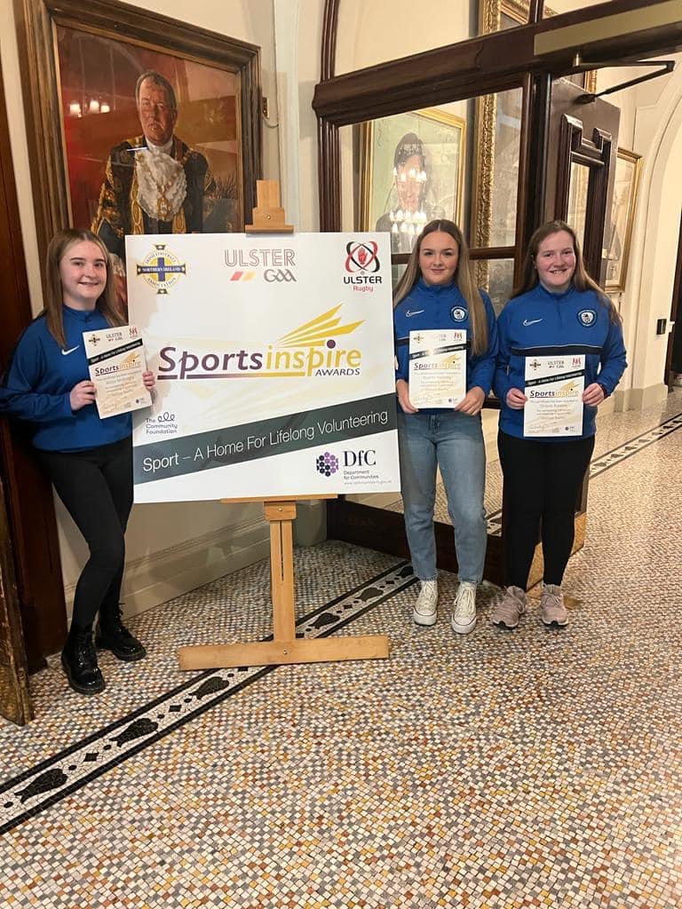 Congratulations to 3 of our young coaches who received Sports Inspire Awards. They are amazing role models for our younger girls. Well done ladies. We as a club appreciate all your hard work and commitment to Belfast Swifts Girls FC 💙🖤⚽️ @IrishFA @UlsterGAA @UlsterRugby