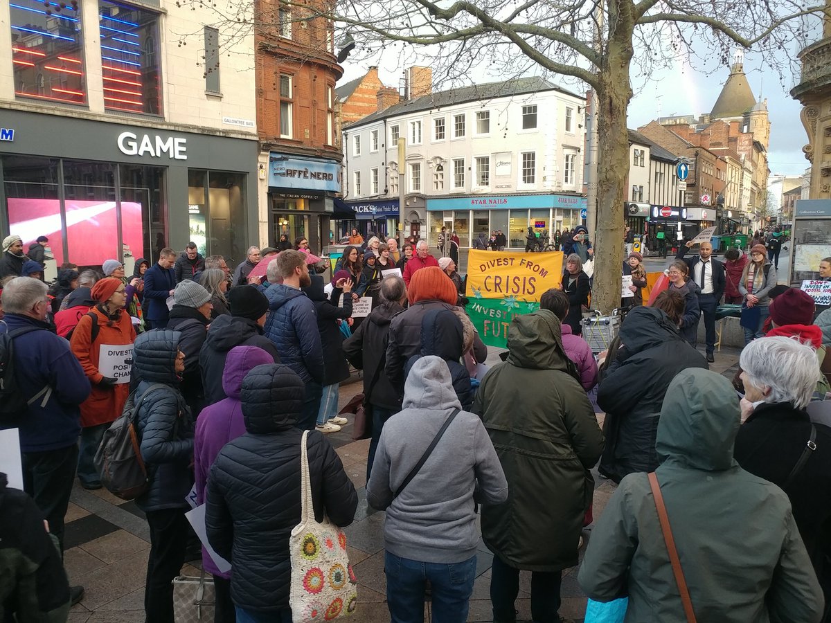 We joined @ActionLeicester to ask Leicestershire County Council to divest their pension fund from fossil fuels #LeicsDivest #DivestFromCrisis