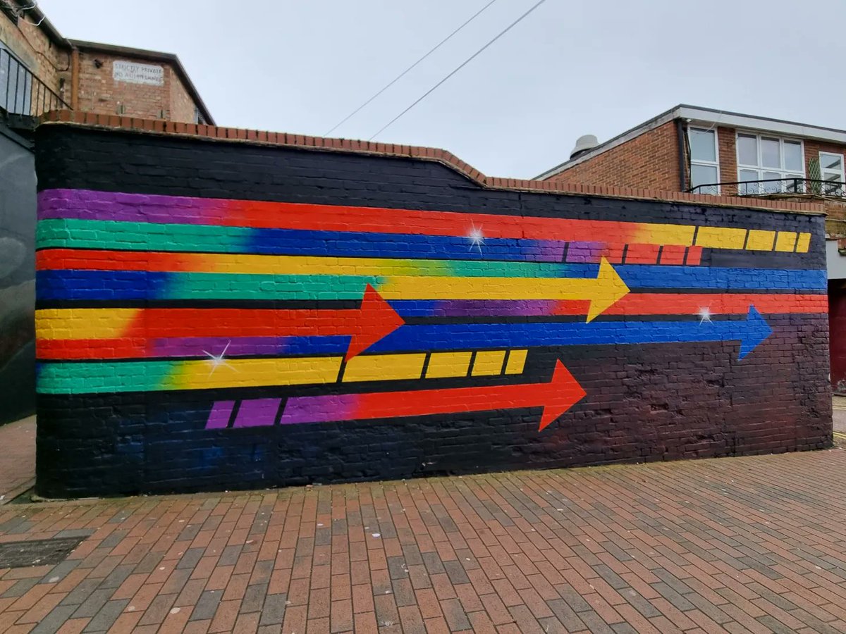 0013ellie's tweet photo. I'm loving the murals that is appearing in Ashford Town Centre @TLMC_LTD @love_ashford @AshfordCouncil ♡ can't wait to see the full Mural festival in April ♡♡ https://t.co/f1mqxUWINu