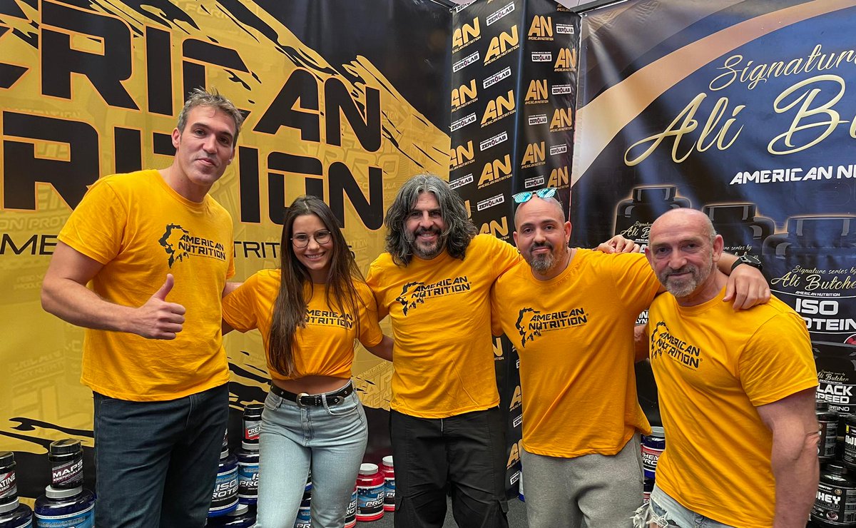 AmericaNutri's tweet photo. Fotaza de la pasada #powerexpo en Portugal

Gracias @VaqueroEH por visitar nuestro stand : )

#suplementos #fitness #nutriciondeportiva #crossfit #calistenia #bodybuilding #powerlifting #creatina #whey #carnitina #enviosatodaespaña https://t.co/2Dndcnc10E