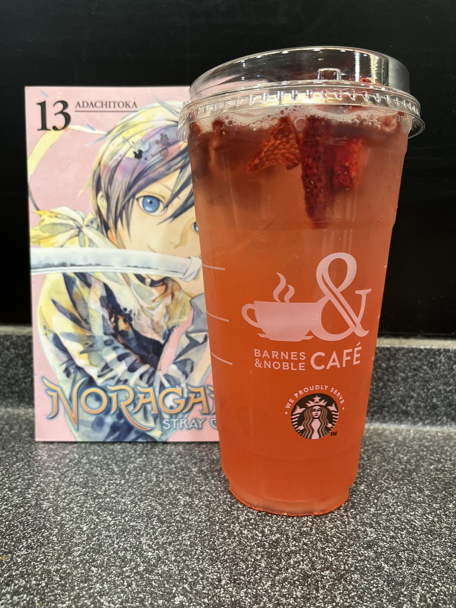 It’s getting hot outside! Head to your local BN and grab a refreshing strawberry açaí with lemonade while you stock up on the manga BOGO 50% sale! #bnmagic #bnbuzz #manga #drink #refreshing #strawberry