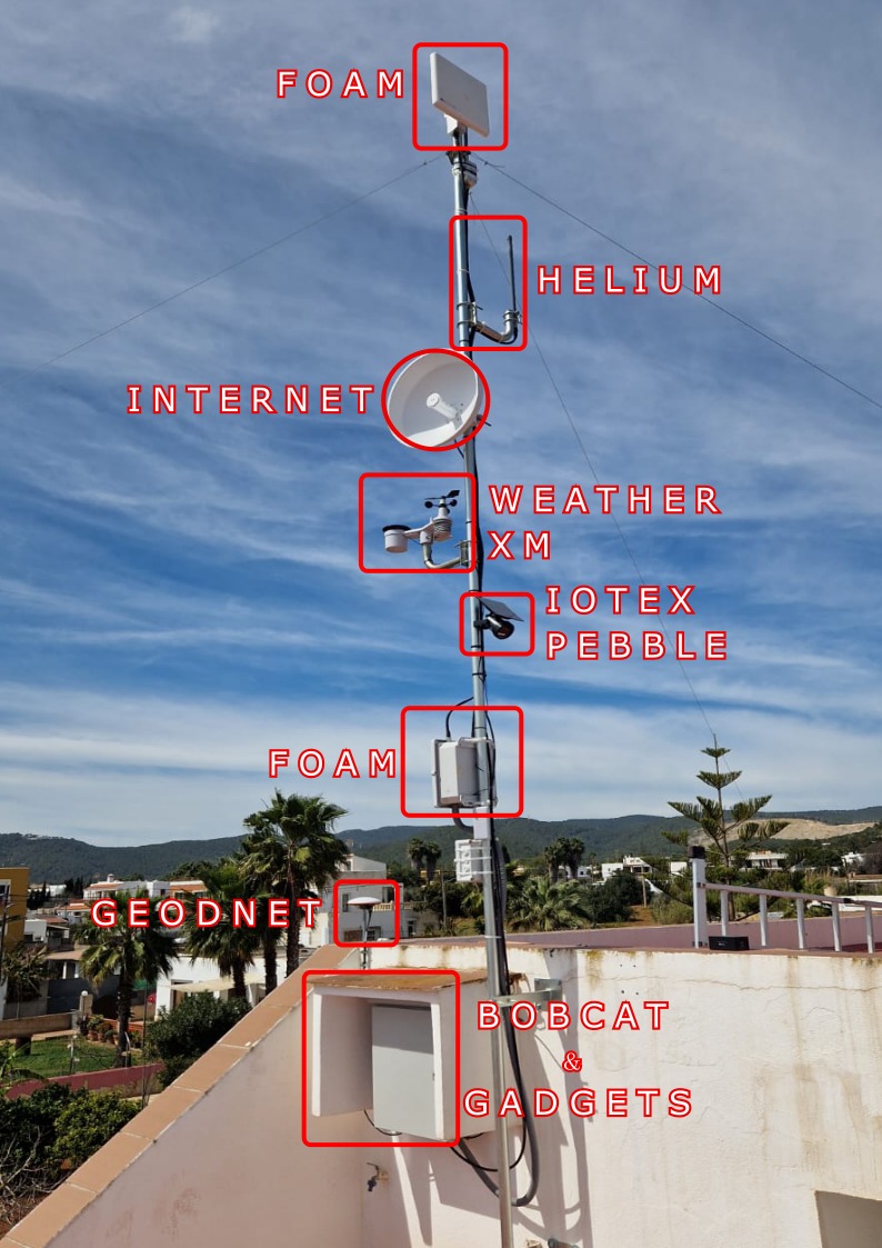 Here she is, "THE DePIN POLE" 

New &amp; improved... chunking away nicely. 

#rt to show folks what a real #builders roof looks like 👍 

<a href="/foamspace/">FOAM</a> 
<a href="/HeliumFndn/">Helium Foundation 🎈</a> 
<a href="/helium/">Helium🎈</a> 
<a href="/WeatherXM/">WeatherXM</a> 
<a href="/iotex_io/">IoTeX</a> 
<a href="/geodnet/"></a> 
@BobberCom 

<a href="/dr_andrewlaw/">Andrew Law</a> 👏

#DePIN
#smartisland
#techplayground 
#testnet