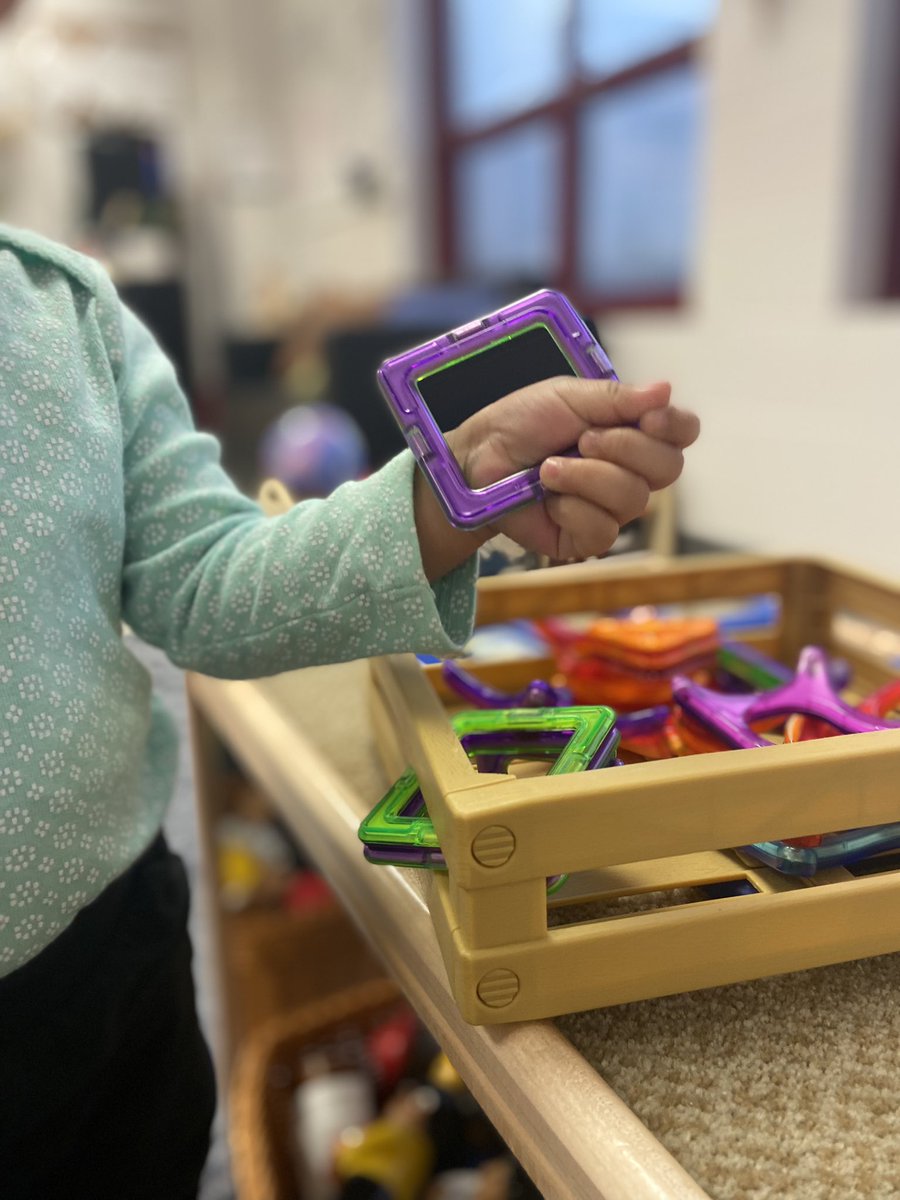 MsJiJionline's tweet photo. Magnetic connectors are ideal for #infants n #toddlers to use smaller movements to connect the magnetic pieces, which strengthens eye-hand coordination and fine motor skills.
#EarlyLearning at #PLASP
#HighScope #KDI E30 #KeyDevelopmentalIndicators #cognitive and #Science #play https://t.co/iO0WesbE8z