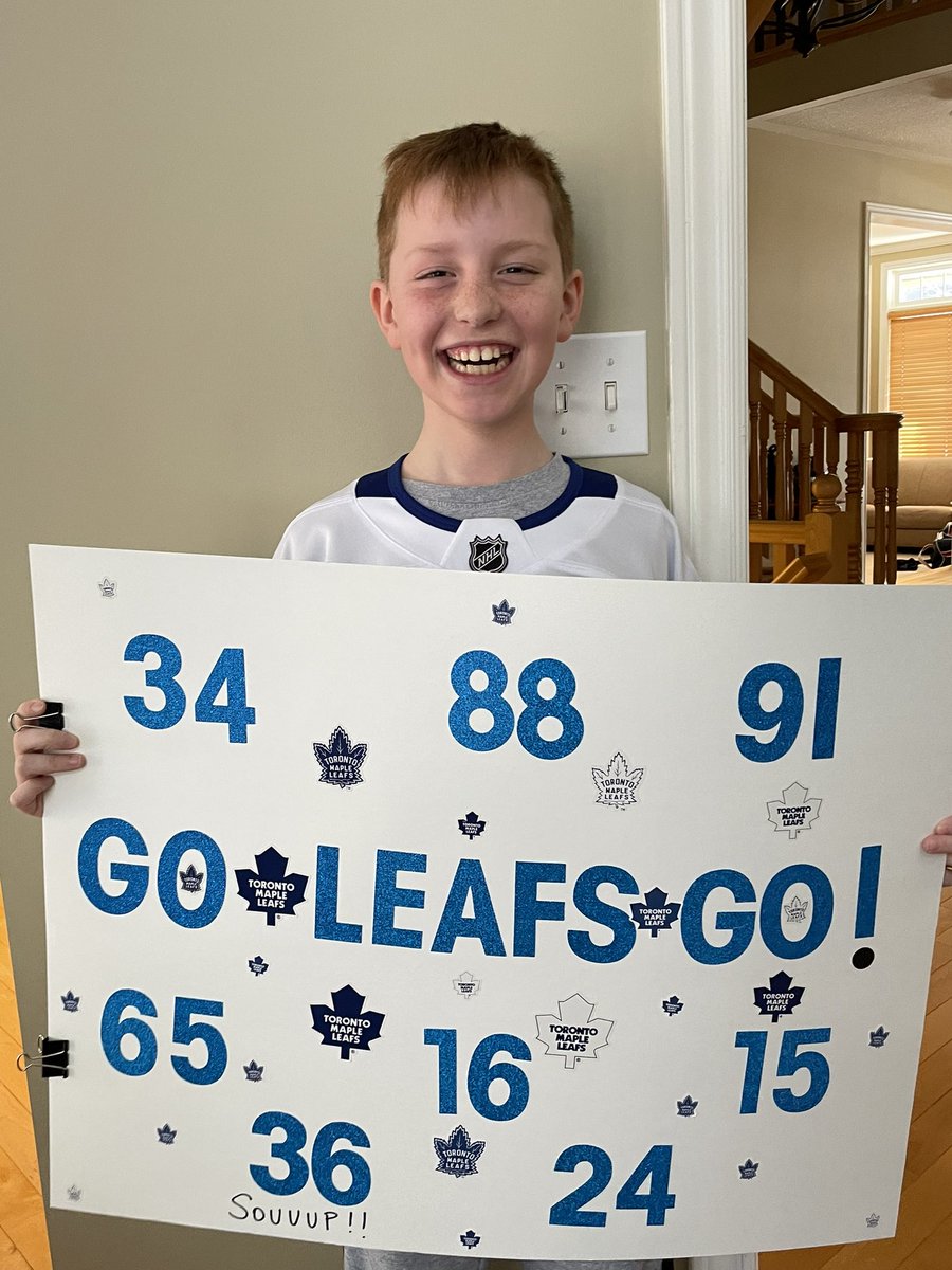 kbeelg's tweet photo. @TheFordFANatic @MapleLeafs @FordCanada Biggest Leafs fan!! https://t.co/ed03trk3Bq