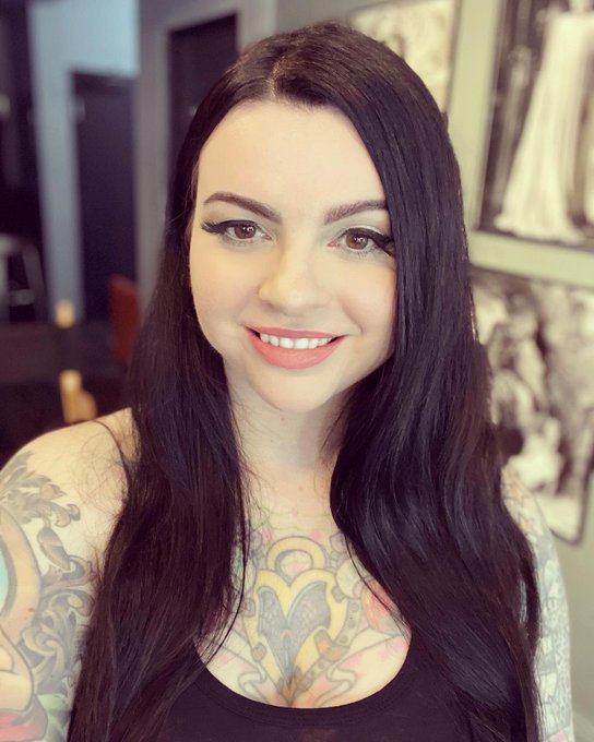 🎬🦇 https://t.co/emVg1fZxVI<a href="/tag/happyhalloween"class="tags"><span>#happyhalloween</span></a>