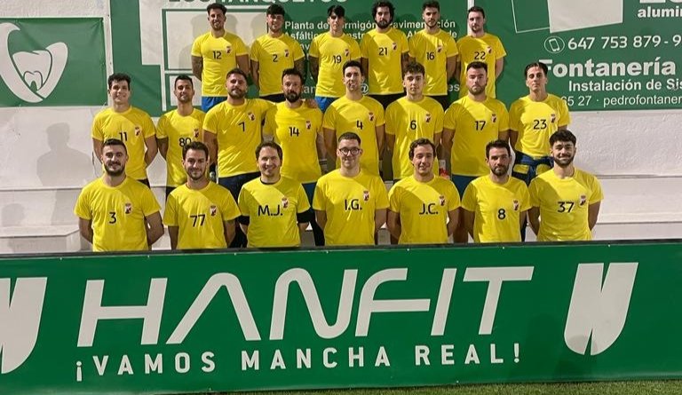 Ayer estrenamos nueva camiseta de entrenamiento gracias al patrocinio de Hanfit.