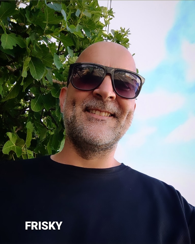 Be happy, be in love, be simple, follow your vibe - not trends, be curious, be persistent &amp; let's slide with my new Dream Sequence show on <a href="/friskyradio/">FRISKY</a>🦄⃤   
Link: frisky.fm/mix/62262 #feelingfrisky #organichouse #highvibrations #love