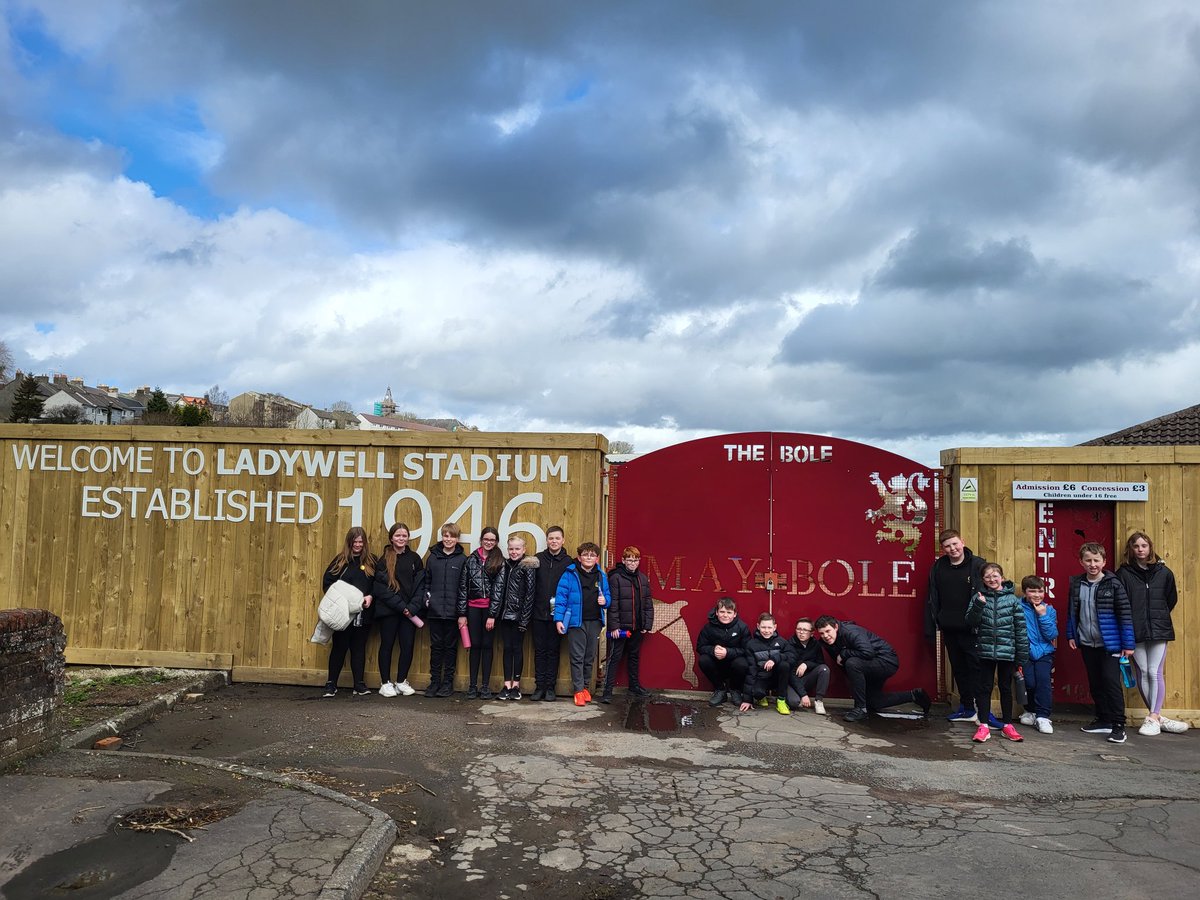 Cairn Primary School & Early Years Centre tweet media