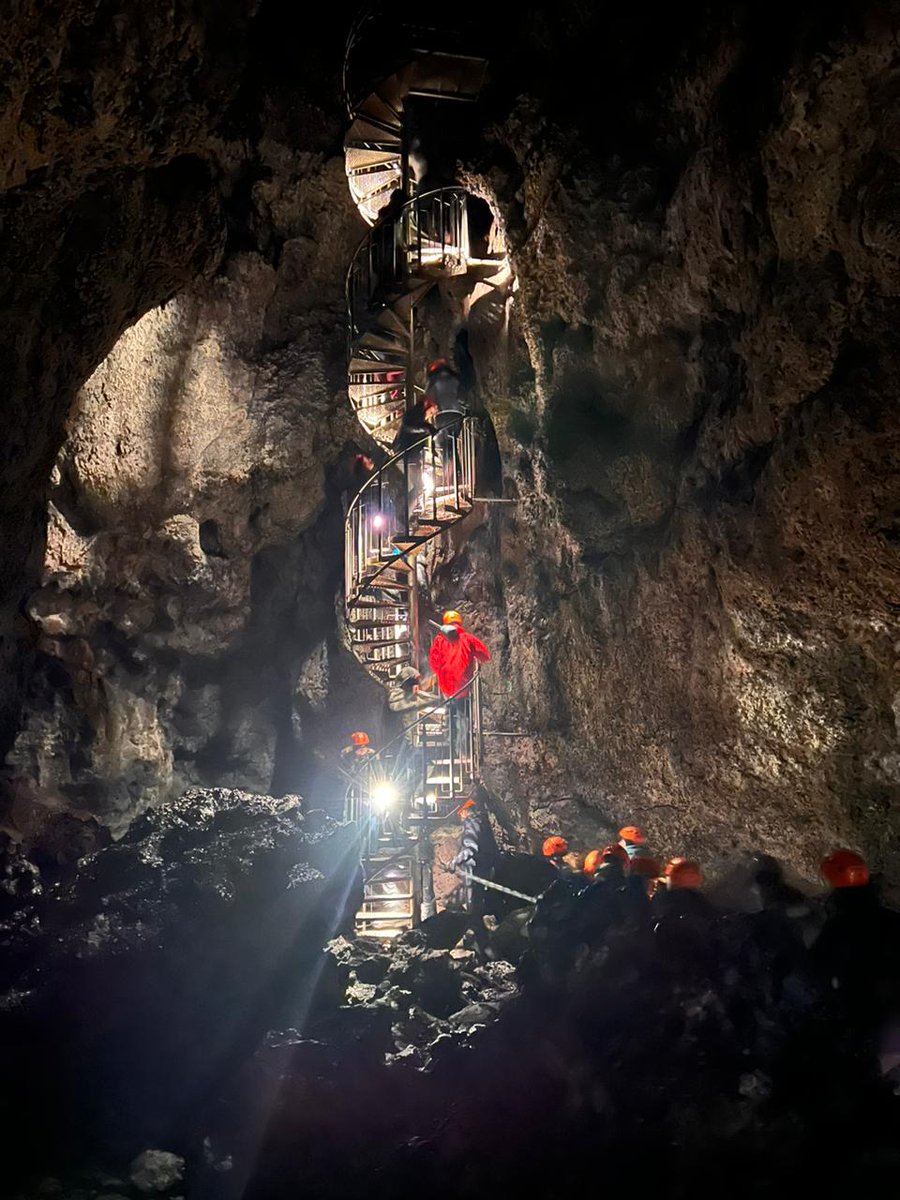 ReptonGeography's tweet photo. Day 2 of the Iceland A Block Adventure. Lava tube caving, coastal landforms and frozen waterfalls 🌋❄️🇮🇸
 #fireandice #ReptonToReykjavik @ReptonSchool https://t.co/uy69FSZ4NK