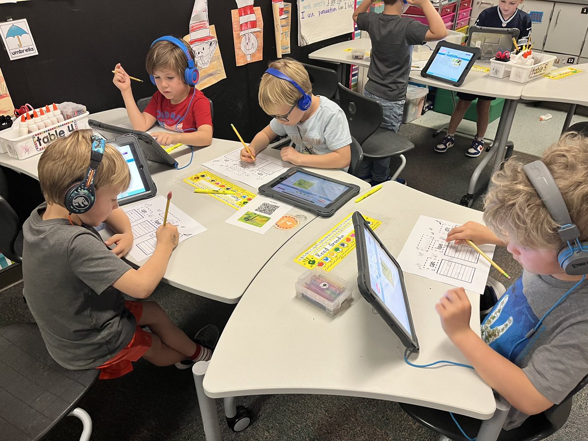 Lauren Perry tweet media