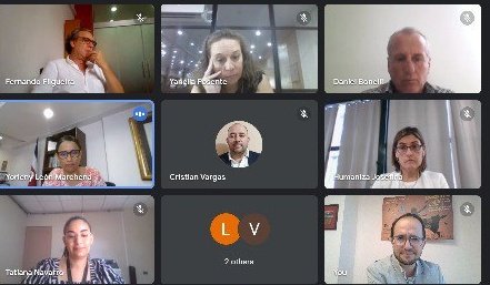 juanluisbm's tweet image. Junto a la Ministra @YorlenyLeonM del @ImasCostaRica y nuestr@s colegas de @UNFPAuruguay y autoridades de ese país hermano intercambiamos experiencias para fortalecer los sistemas de cuidados frente a la transición demográfica.

@UNFPACostaRica #ODS #Agenda2030 #3RT