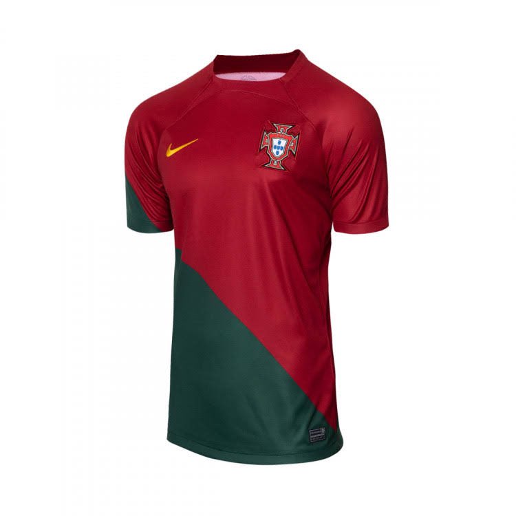 🚨 ¡¡¡SORTEO!!! 🚨

Para celebrar el acierto de ayer a cuota 1️⃣9️⃣, ¡sorteamos una camiseta de Portugal!

Lo haremos entre todos aquellos que nos sigan en twitter y hagan RT y le den ❤️ a este tuit:

x.com/pensapuestas/s…