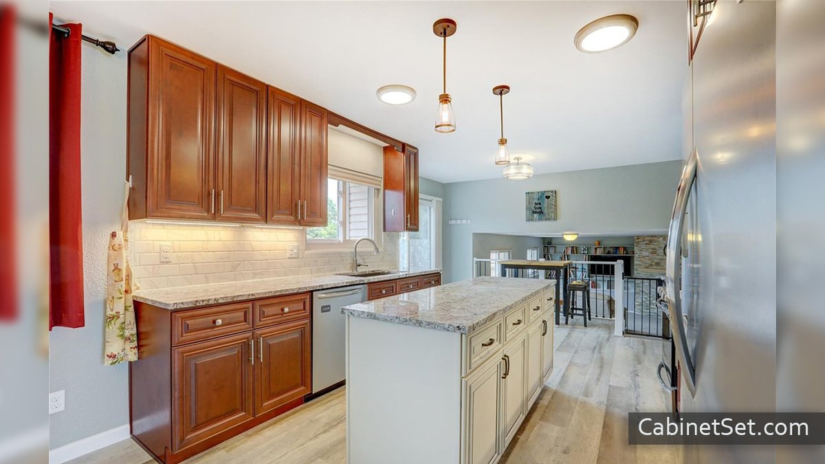 Deciding on the right cabinet door style for your home is not that simple. You need to go for a cabinet style that you know for a fact you’ll enjoy in the future as well. #cabinetstyles #cabinetdoors