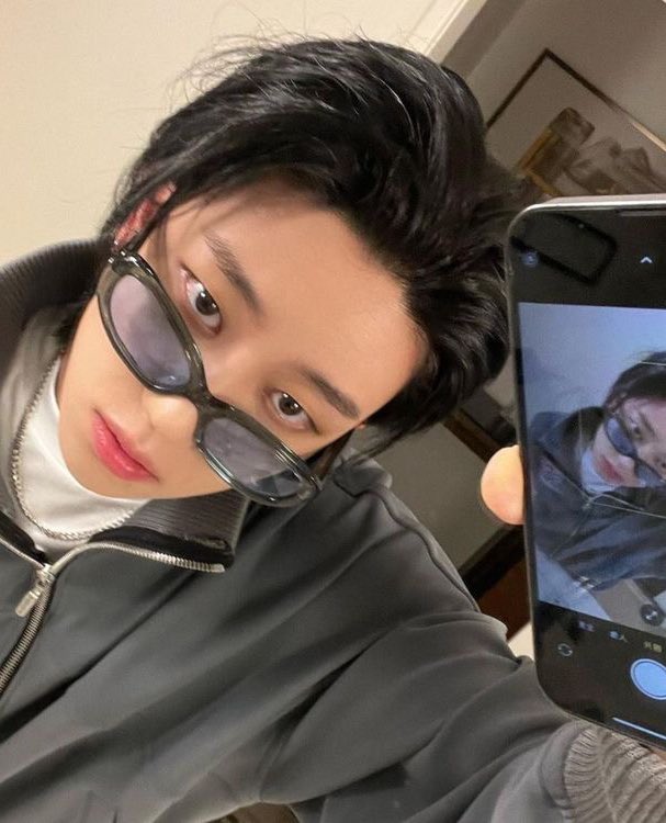 chaerykai's tweet photo. anyways chaeryeong trendsetter https://t.co/p5bNhcazxW