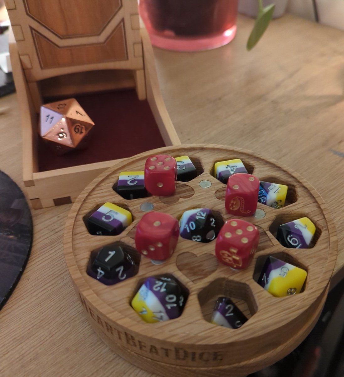 macromolecool's tweet photo. @jfmclaughlin92 I have my @HeartBeatDice Non-Binary dice for today 👀 https://t.co/2FjDP6HBVg