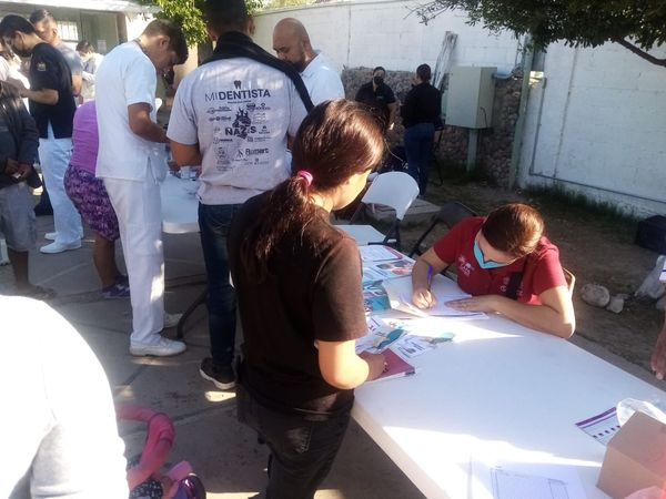 CapaNegras's tweet photo. Brigada de Salud para la Prevención y Orientación en Adicciones en la Casa del Migrante Frontera Digna en conjunto con los programas de la  @Jurisdiccion1PN .  @CONADICmx  
#ConadicTeEscucha 
  #CuidaTuSaludMental
@ceca_coahuila @CapasCoahuila https://t.co/cWdsXQXFad