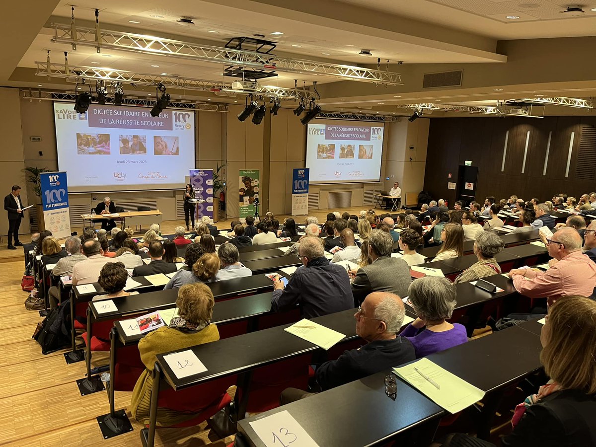 RCLyonCaluire's tweet photo. 8eme édition de la dictée du Rotary Savoir Lire . Dans le cadre d’un soutien à l’action Coup de pouce clé.
Dictée pensée par Bernard Kieffer, @RCLyonCaluire . Cette année tout est parti d’une chronique de Jean d’Ormesson dans laquelle Bernard nous a glissé ses pièges subtils... https://t.co/9KK1oIopba
