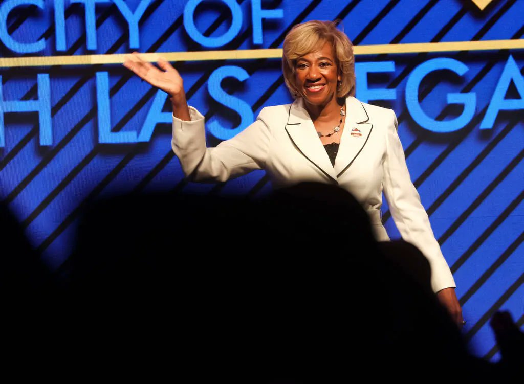 I'm thrilled to see <a href="/CNLV/">City of North Las Vegas</a> gaining momentum and moving forward under my leadership. The progress we've made is a testament to the hard work and dedication of our community. We're committed to continuing this positive trend and building a brighter. buff.ly/3lHZ5Z6
