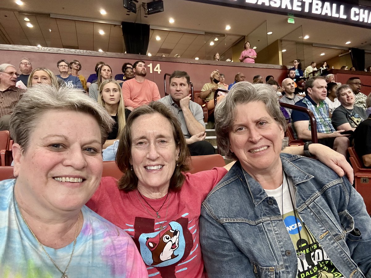 DoJoTX's tweet photo. @MarchMadnessWBB #mmselfie https://t.co/gj5lTyWwNO