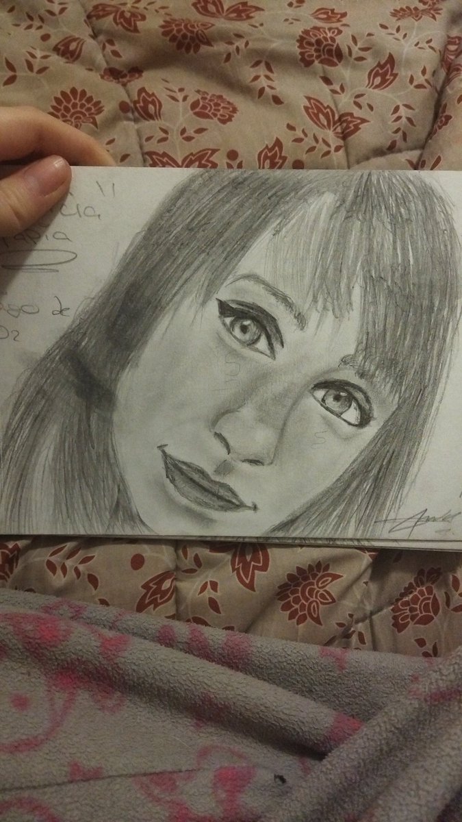 Anadelitaa's tweet photo. Suerte donde vayas @Patriciakhy este dibujo es de hace un tiempecito pero espero que te guste igualmente.. yo apoyo tu decisión al igual que @ZetaJDOficial tuvo la suya hace poco, eres grande y espero que te vaya muy bien a lo que te dediques próximamente❤️ un abrazo🫂 https://t.co/J22vbaVn4g