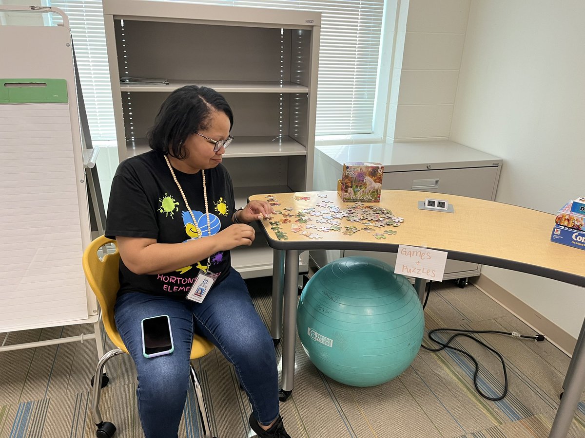 Ms. Haithcock (@readerhawks) on Twitter photo You still have a few minutes to catch the Self Care Cafe! Come play with kinetic sand, do a puzzle, or be mesmerized with all the toys. <a href="/HortonsCreekES/">Hortons Creek ES</a> <a href="/TiffCooper123/">Tiffany Cooper</a> <a href="/ms_nlee/">Nicki Lee</a> #hcselfcare You still have a few minutes to catch the Self Care Cafe! Come play with kinetic sand, do a puzzle, or be mesmerized with all the toys. <a href="/HortonsCreekES/">Hortons Creek ES</a> <a href="/TiffCooper123/">Tiffany Cooper</a> <a href="/ms_nlee/">Nicki Lee</a> #hcselfcare