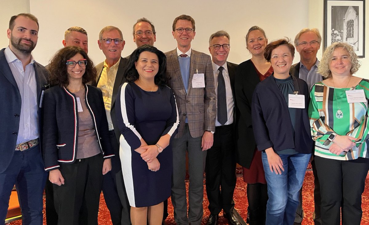 RJurcut's tweet photo. The perfect meeting brings together people passionate by the same topics and brainstorming. This is what happened in Munich for the last 2 days! #ESCGenomics  @BondueAntoine @MondaEmanuele @AlessiaArgiro @NayAungMD https://t.co/7FwfJHc6AY