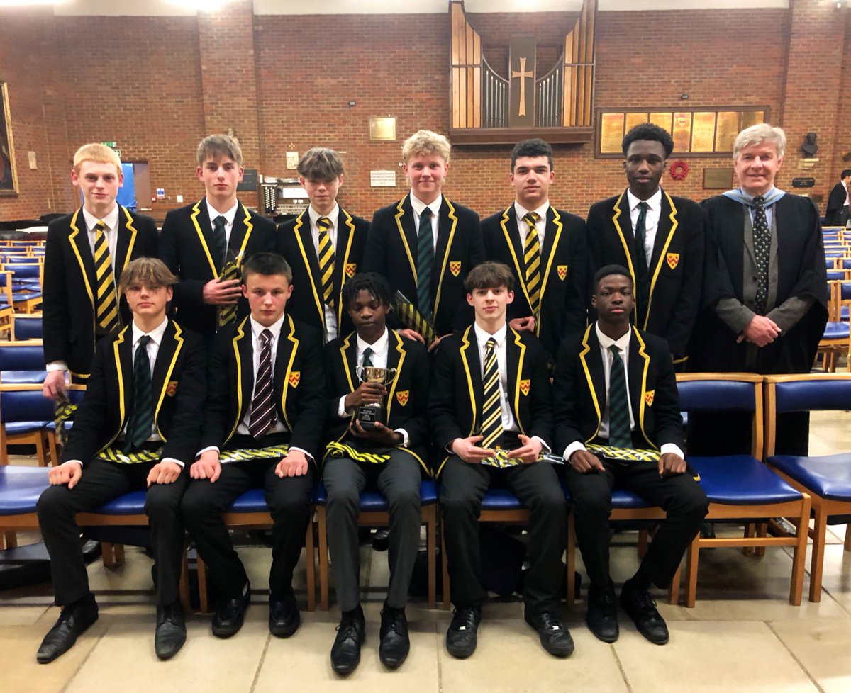 Congratulations <a href="/OratoryFootball/">OratoryFootball</a> U15’s ➡️ Winners of @CISL_2023 🏆 🟡⚫️ #OratorySport