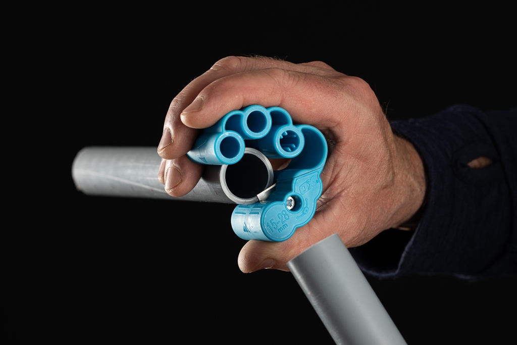 OXToolsNL's tweet photo. Op zoek naar het Polyzip Flex gereedschap maar je kunt het niet vinden in de winkels? 🛠️

Goed nieuws - Isero is een dealer die het online verkoopt!
Zie hier https://t.co/MuTVS5HbEi

#loodgieter #bouw #bouwen #nieuwbouw #verbouwen #bouwbedrijf #renovatie  #klussen #bouwproject https://t.co/K1VfJKLAKW