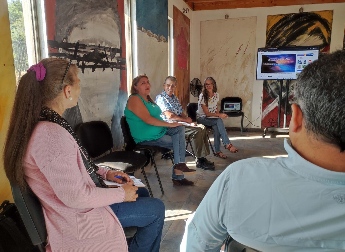MemorialdePaine's tweet photo. 👏 VIDEO Y NOTA https://t.co/vsh4zbKY7U
Saludamos agradecidos a las dirigentas y dirigentes que participaron del taller Planificando un año de mi junta de vecinos
#OrganizacionesSociales
#JuntasDeVecinos
#Paine
#Dirigentes
#Dirigentas
#AdultosMayores
#DDHH
#Paine https://t.co/BXkhFQkcch