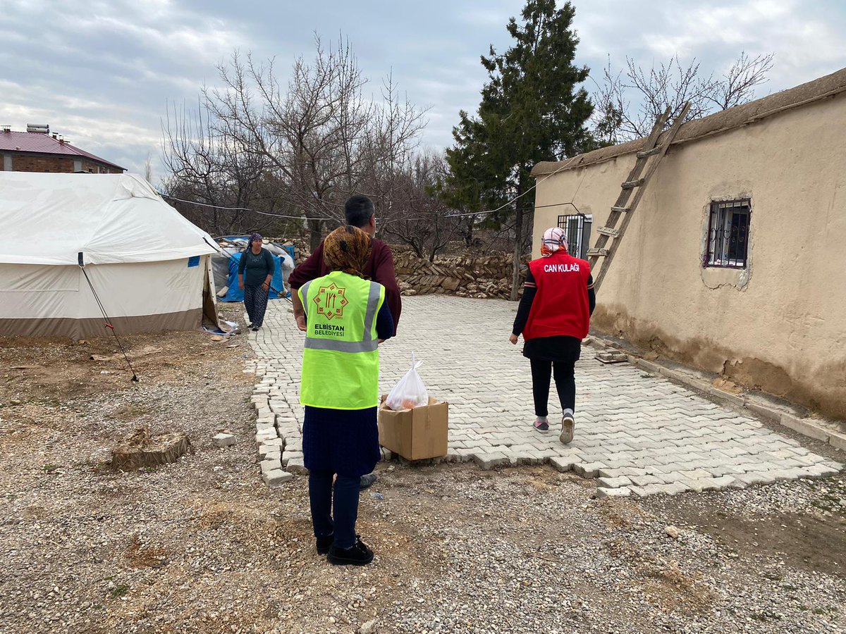fatma doğan (@fatmado15623751) on Twitter photo Yağmur yaprağın ğüneş toprağın duasıdır. Benim duamda sevdiklerimin hep mutlu huzurlu olmasıdır. Mutluluk sağlık huzur ve bereketi Elbistanımızdan eksik olmasın. Bizler bu sevgiyi şevkatı ve merhameti <a href="/ElbistanBel/">Elbistan Belediyesi</a> <a href="/CanKulagiOrg/">Can Kulagi</a> olarak hep gururla taşıyaçagız Yağmur yaprağın ğüneş toprağın duasıdır. Benim duamda sevdiklerimin hep mutlu huzurlu olmasıdır. Mutluluk sağlık huzur ve bereketi Elbistanımızdan eksik olmasın. Bizler bu sevgiyi şevkatı ve merhameti <a href="/ElbistanBel/">Elbistan Belediyesi</a> <a href="/CanKulagiOrg/">Can Kulagi</a> olarak hep gururla taşıyaçagız