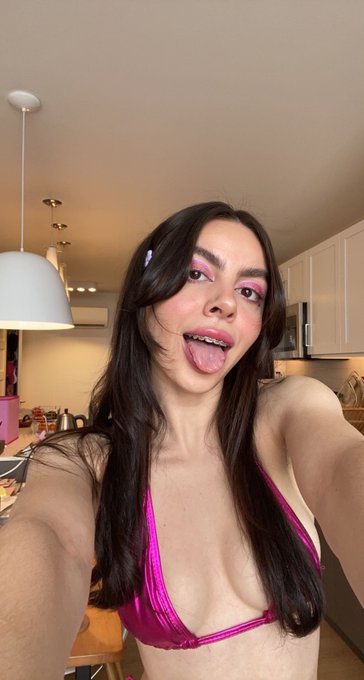 Pussy pink is my fav colour 💗 https://t.co/Z4PjC2jIMk<a href="/tag/barbie"class="tags"><span>#barbie</span></a><a href="/tag/barbiethemovie"class="tags"><span>#barbiethemovie</span></a>