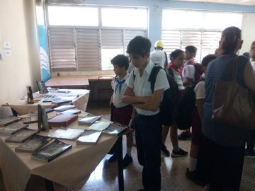 JmestreLamoru's tweet photo. Oportunidad para estrechar vínculos entre la #BibliotecaUniversitaria de la #UMoa y el #Proyecto #ECOARTE al tiempo que se aporta a la consecución de los #ODS #UIM #Corresponsables #ObservaRSE #Comunicación #AliaRSE #CODS #MujeresLíderes #RSE #Municipalistas #Empresability https://t.co/oH9WcD0F7O