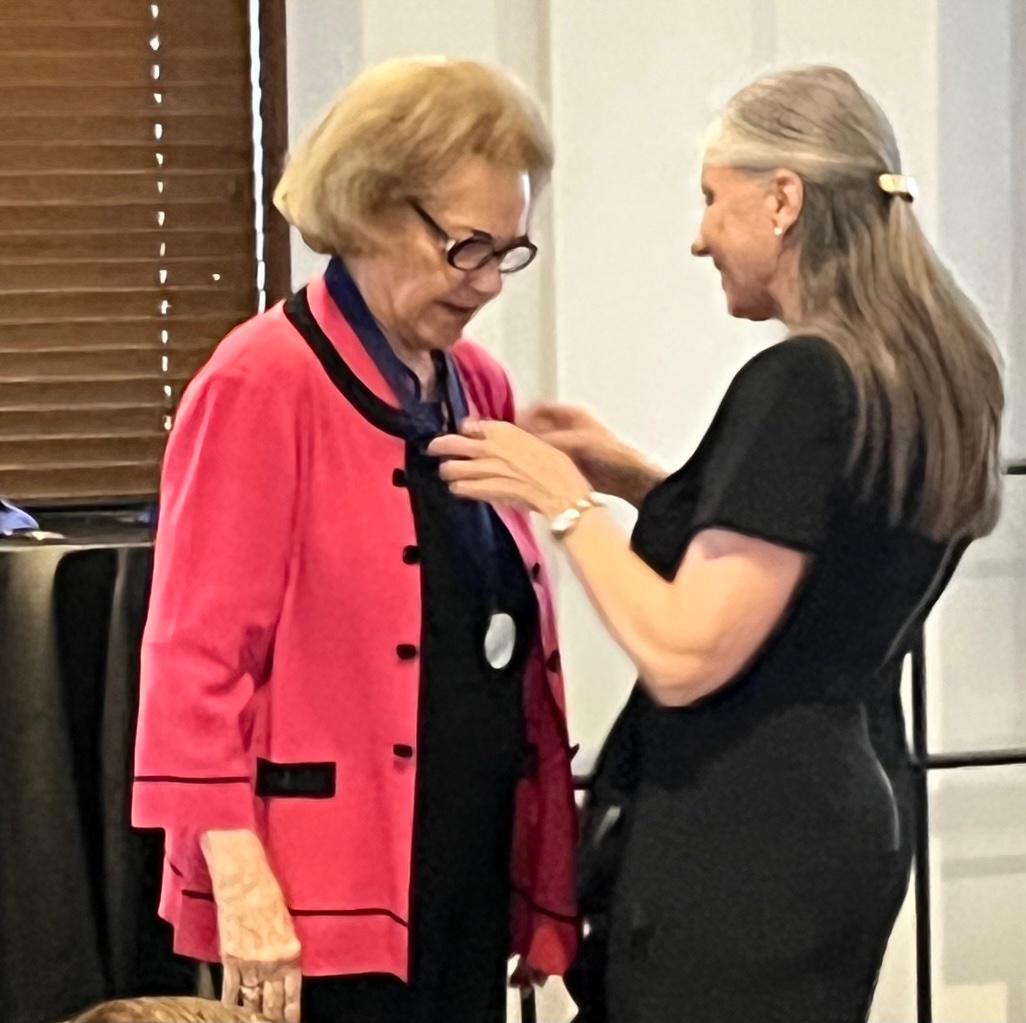 FriendsofOKCap's tweet image. Congrats to Lou Kerr, Friends of the Capitol founder, for the Health Care Hero award!  You have gone above &amp;amp; beyond to help make our state a healthier, safer, &amp;amp; happier place to live &amp;amp; work!  She will continue to support &amp;amp; guide those who are making a difference in health care!