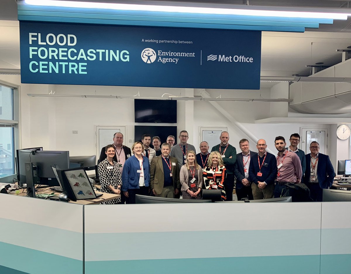 MarkBowersEA's tweet photo. Spent yesterday discussing a range of issues with @NatResWales and @WelshAssembly in Exeter @FloodForecasts. Great to see innovative thinking in relation to how we warn and inform communities now and into the future.
#JointResponse https://t.co/p33hCMdu6C