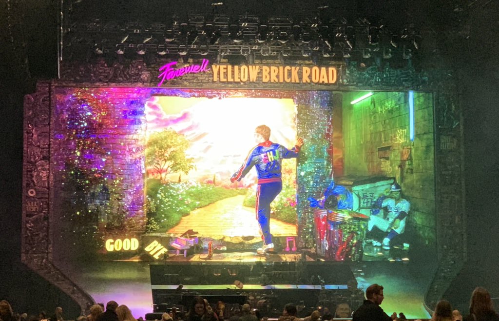 AndyJehan's tweet photo. About to enjoy #MrsJ’s 2018 Christmas present😉#YellowBrickRoad @eltonofficial #GoodByeTour https://t.co/rVPcbBVLGZ