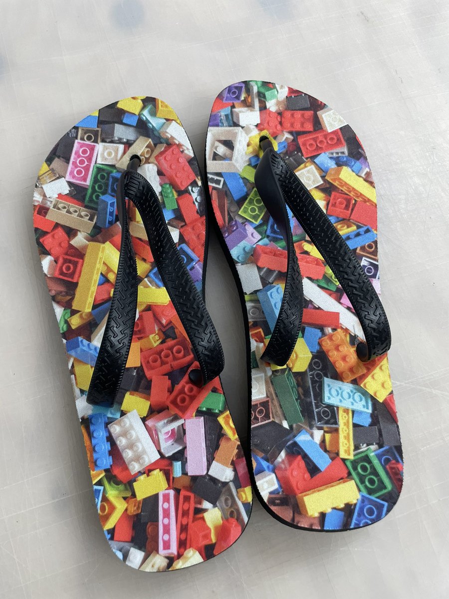 Iambuddygreen's tweet photo. Only real parents feel this struggle.   #WeCanPrintAnything #Freestyle #FreestyleFriday #FreestylePrint
#Flipflop #Flipflops https://t.co/7Pj5I5WiFR