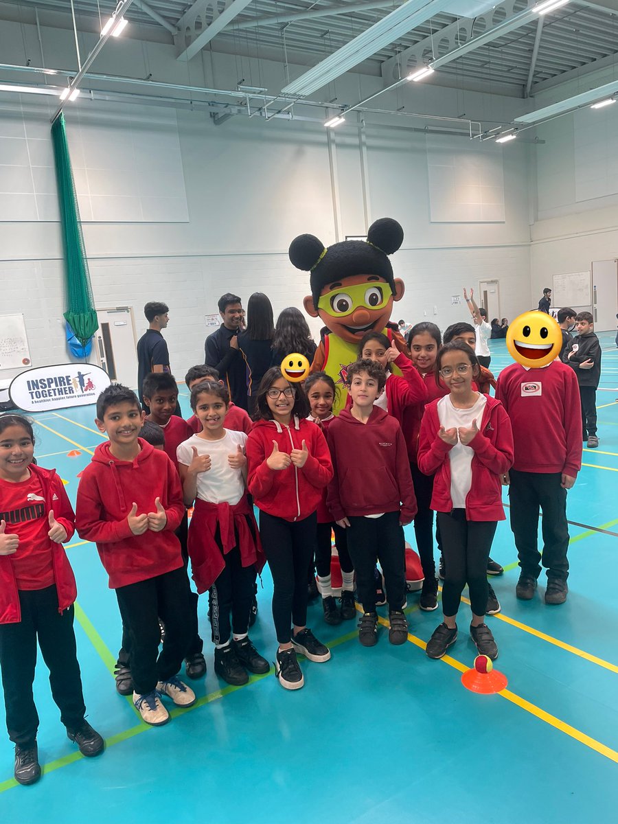 KMPAsport's tweet photo. Year 4 enjoyed the heath and well-being event today. All children loved learning and taking part in unfamiliar activities. Fantastic teamwork and enthusiasm was on show throughout so well done everyone! Thank you to @InspireTogeth3r for organising a great day 🙌🍎🥊 @kestrelmead https://t.co/OHA5yqQlNC
