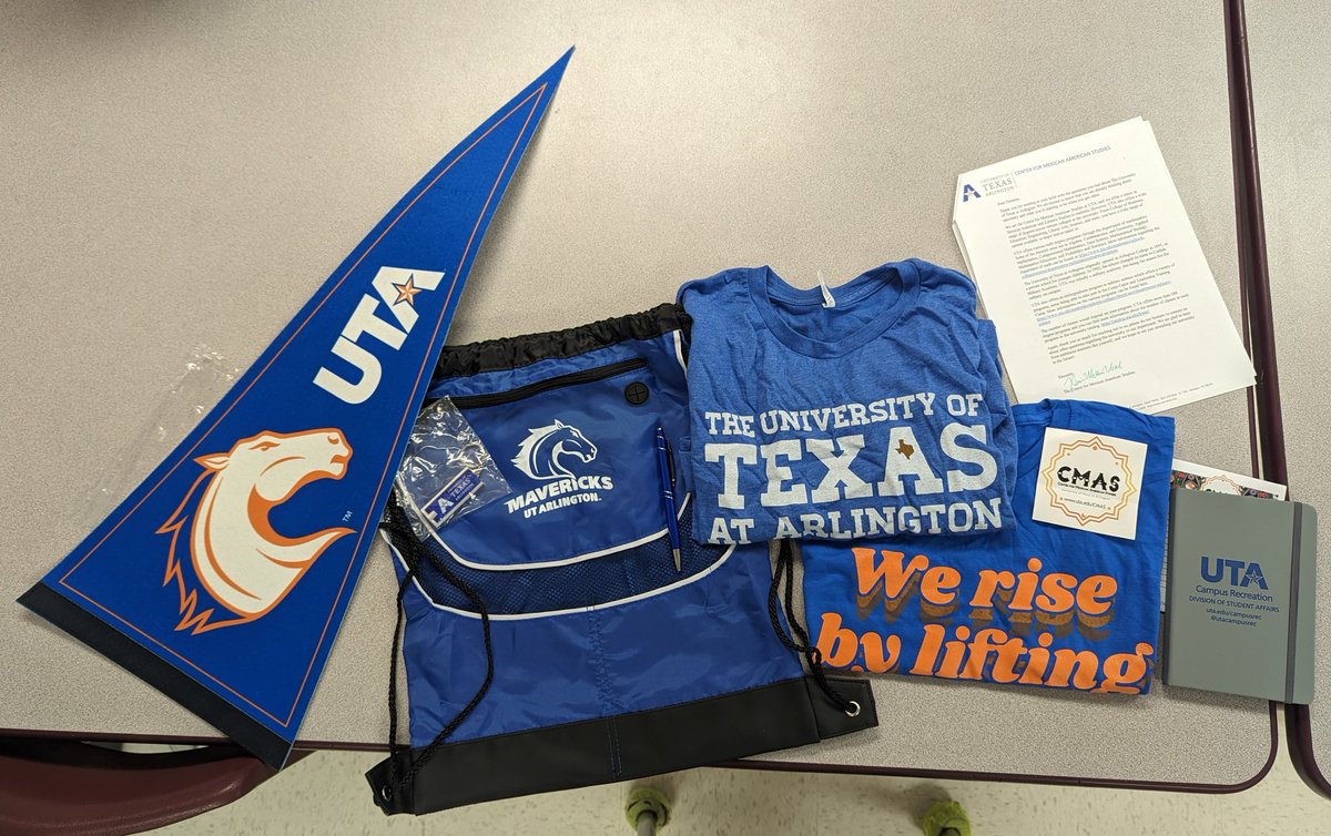 RamirezEricaY's tweet photo. Thank you so much @CMASatUTA for the AWESOME UTA swag! My students were overjoyed when they received their items! Plus, they were shocked when they realized their letters were replied to! @BeaverMST_Stars @gisdmagnets https://t.co/ncHSXyOESl