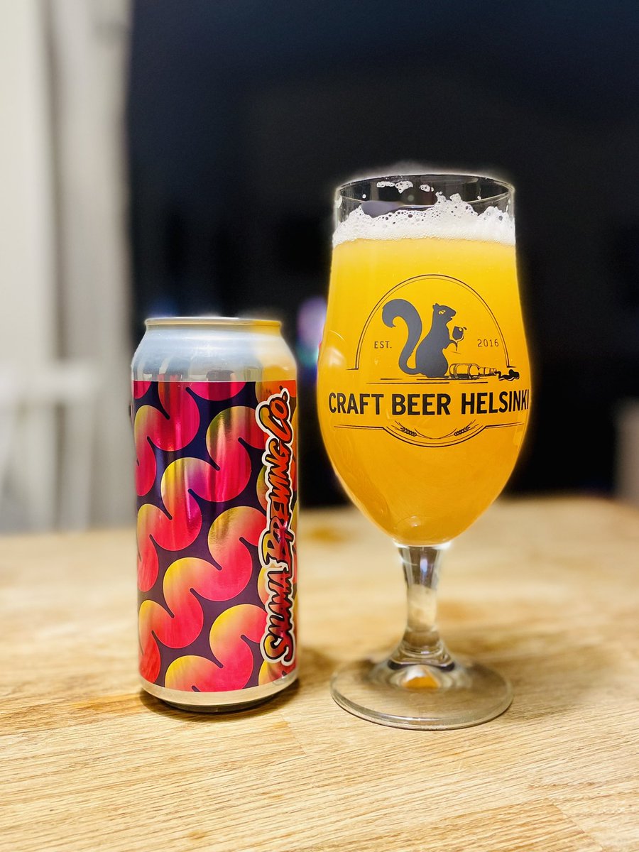 Cheers to the freakin' weekend! 🔥 Grab a cold one and unwind from the week. #Friday #Beer #Weekend