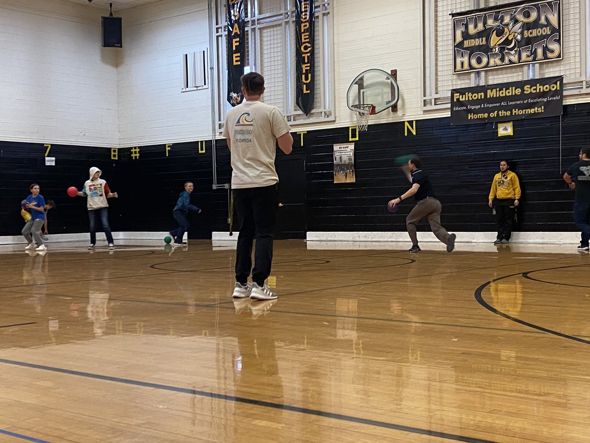 Lara Brunk tweet media