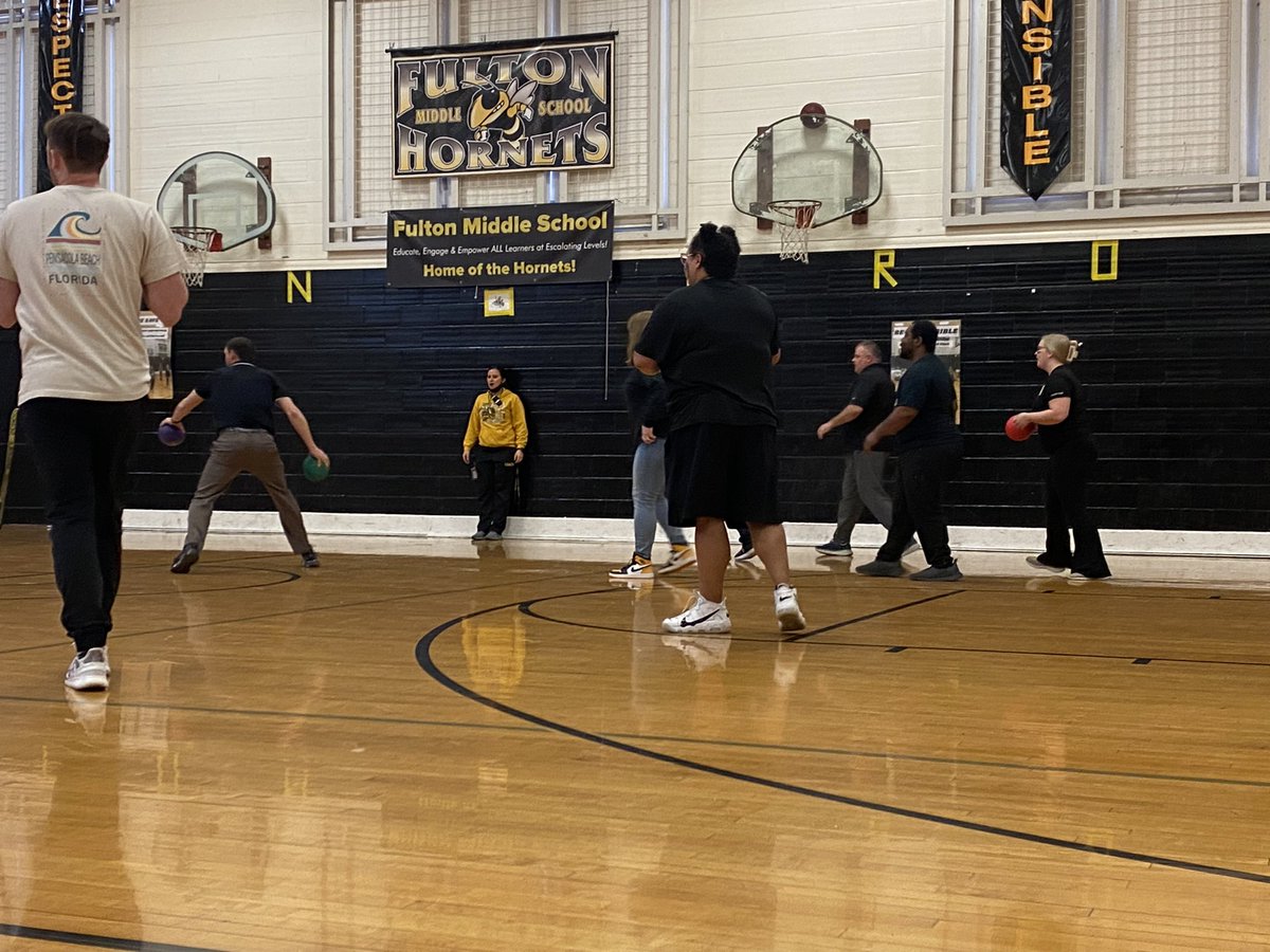 Lara Brunk tweet media